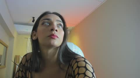 Nahimi online show from April 18, 7:07 pm