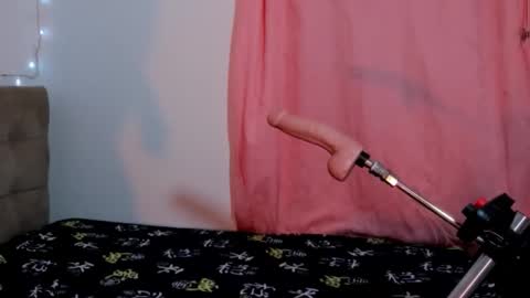  Naomi  online show from December 13, 8:04 pm