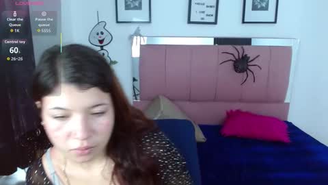 nahomi_f_w online show from October 20, 1:44 pm