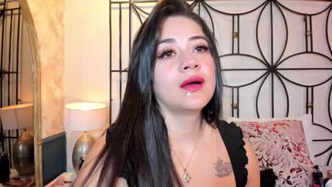 Nahomi  online show from October 4, 10:57 am