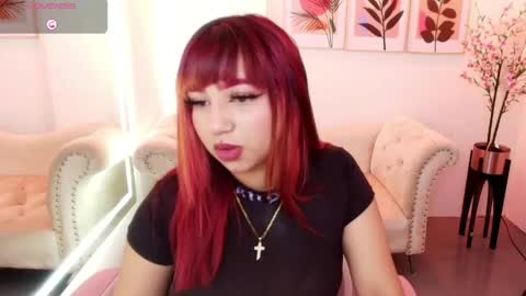 Snapshot of nahomi_velmont chatting on May 6, 7:08 pm nahomi_velmont online show from May 6, 7:08 pm