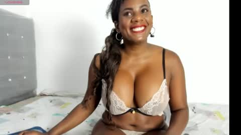 Nahomi Whesley online show from June 19, 4:22 pm