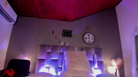  VICTORIA  online show from February 20, 11:21 pm