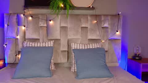  VICTORIA  online show from October 11, 7:56 pm