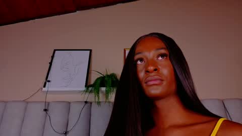  VICTORIA  online show from April 17, 7:50 pm