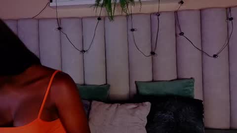 Snapshot of nahomicampbell_ chatting on May 7, 7:41 pm VICTORIA online show from May 7, 7:41 pm