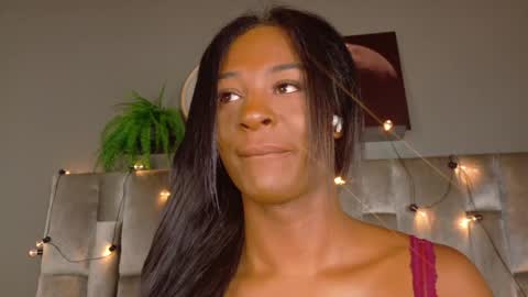 Snapshot of nahomicampbell_ chatting on May 25, 7:31 pm VICTORIA online show from May 25, 7:31 pm