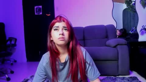 NahomiConnorr online show from April 28, 3:22 am