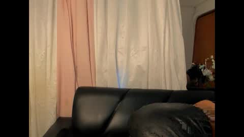 nahomy_hancook online show from November 25, 11:16 pm