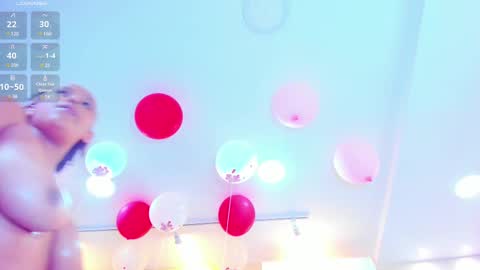 Nahomy online show from February 14, 1:23 am