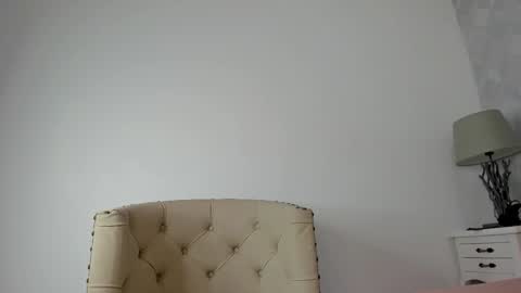 naia_cox online show from September 22, 3:41 am