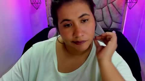    online show from February 12, 10:15 pm