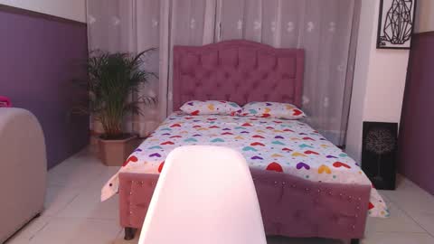 Snapshot of naia_sweetsex chatting on October 16, 11:50 pm naia_sweetsex online show from October 16, 11:50 pm