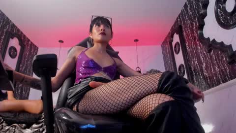 Naila online show from January 14, 1:26 am