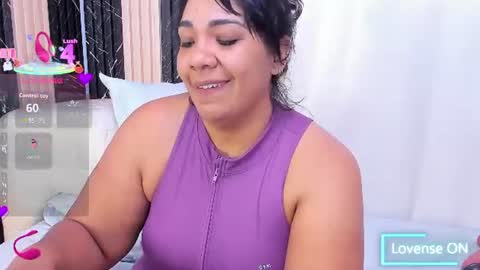 Snapshot of nailha1 chatting on June 13, 2:26 pm Nailha online show from June 13, 2:26 pm