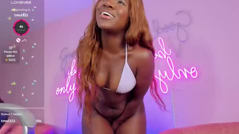 Snapshot of nainadeivis chatting on February 3, 11:36 pm Naina online show from February 3, 11:36 pm