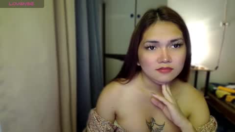 MARY MAE online show from October 6, 10:29 pm