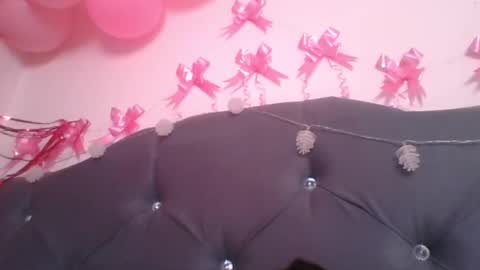 naisha and axel2 online show from February 18, 5:31 pm