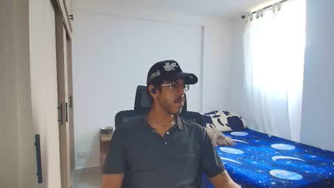 Snapshot of naitsihrc chatting on November 27, 2:52 pm Nait online show from November 27, 2:52 pm