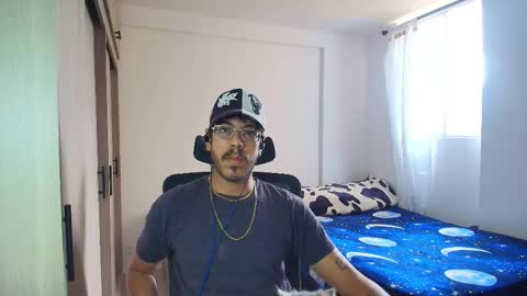 Snapshot of naitsihrc chatting on December 5, 6:48 pm Nait online show from December 5, 6:48 pm