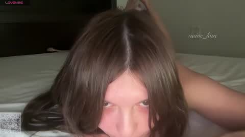 Snapshot of naive_love chatting on July 13, 10:18 am Mia guest- Eva from DOUBLECUTIES online show from July 13, 10:18 am