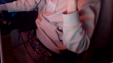 Snapshot of naj8 chatting on October 13, 6:57 am Drew online show from October 13, 6:57 am