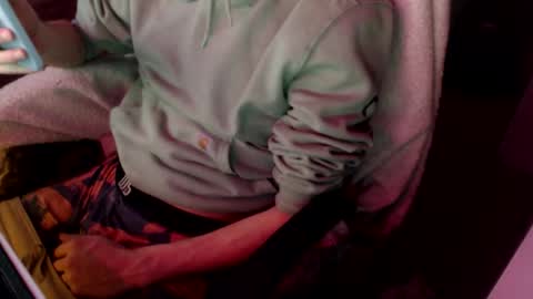 Snapshot of naj8 chatting on December 15, 5:55 am Drew online show from December 15, 5:55 am