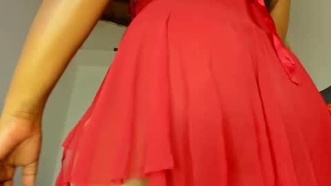 NAJAYLAINDEPENDENT MODEL online show from April 18, 1:15 pm