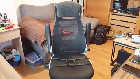 Snapshot of najyck chatting on December 5, 1:09 pm Daddy Mando online show from December 5, 1:09 pm