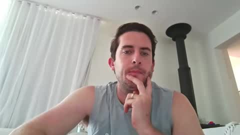 naked_man_1 online show from April 11, 1:21 am