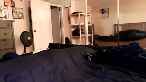 Snapshot of nakedmonkey chatting on June 21, 1:08 am nakedmonkey online show from June 21, 1:08 am