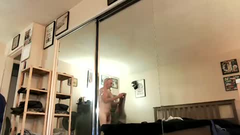 Snapshot of nakedmonkey chatting on July 5, 1:12 am nakedmonkey online show from July 5, 1:12 am