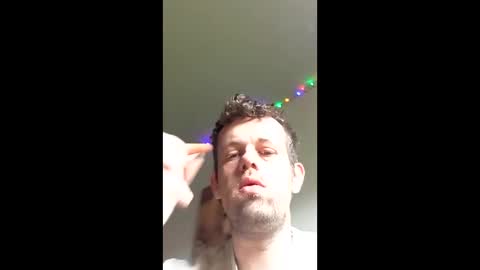 nakedscotsman199211189180 online show from April 12, 11:26 am