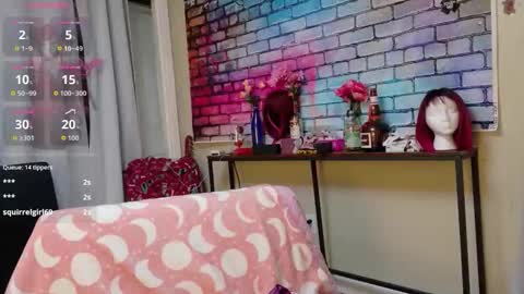 Luna online show from February 23, 8:50 pm