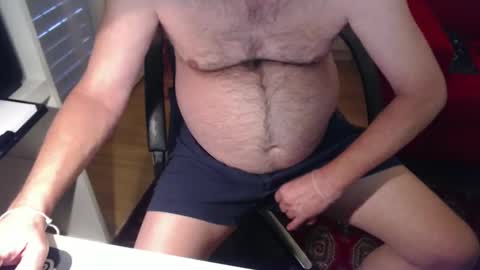 Snapshot of nakedwanker10 chatting on December 27, 3:04 pm Nakedwanker10 online show from December 27, 3:04 pm