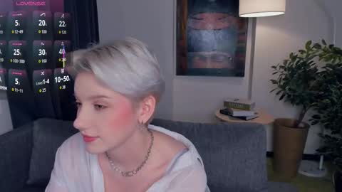 Kate online show from November 7, 12:49 pm