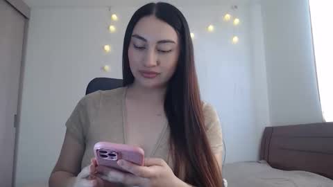 Nala online show from April 18, 3:27 pm