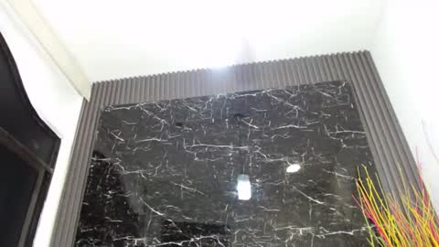 NALAROY online show from January 15, 7:05 am