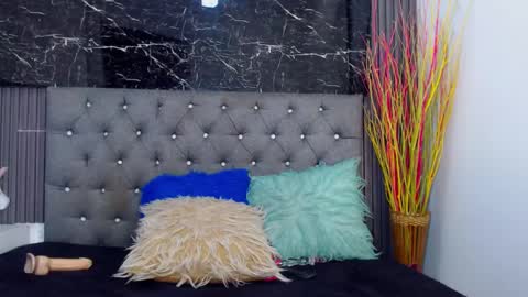 NALAROY online show from February 12, 7:34 am