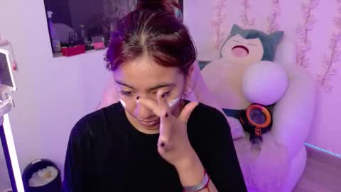 nami_usagi online show from March 24, 3:17 pm