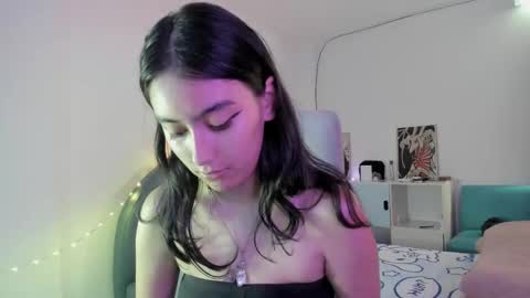 nami_white online show from September 12, 3:01 pm