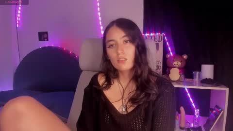 nami_white online show from September 25, 3:32 am