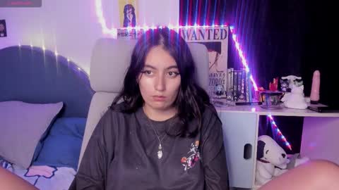 nami_white online show from September 26, 3:10 am