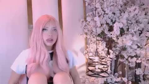     online show from February 17, 1:40 pm