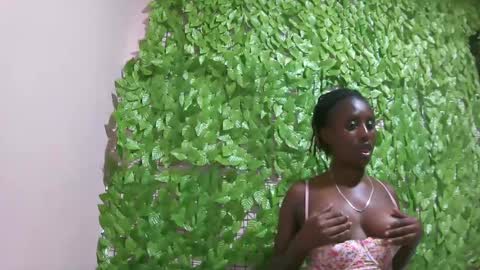 Snapshot of nana2095 chatting on March 7, 10:10 pm nana2095 online show from March 7, 10:10 pm