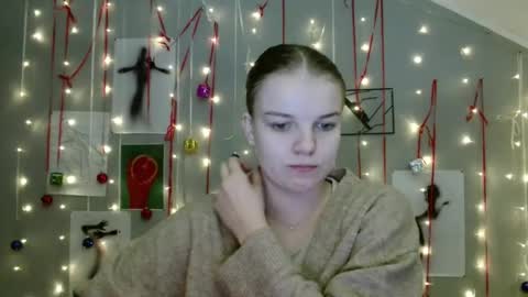 Nana online show from November 8, 9:09 am