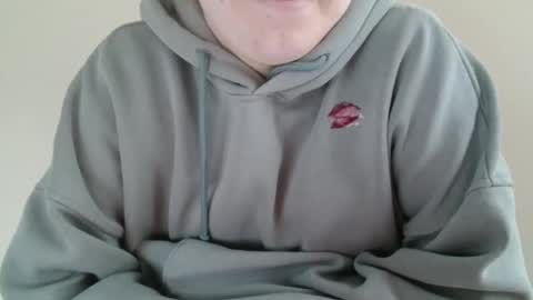 Nana online show from March 31, 6:25 am