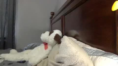 nanaonn online show from February 1, 6:17 pm