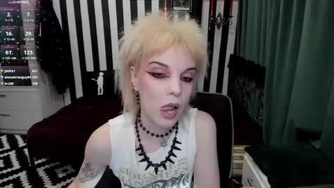 Nancy online show from October 22, 11:37 pm