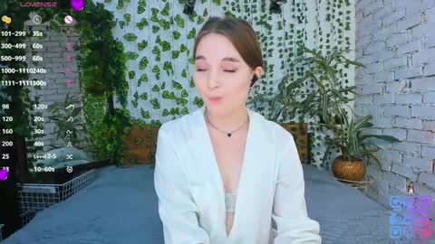 Snapshot of nancycaseys chatting on March 3, 9:11 am Luna online show from March 3, 9:11 am